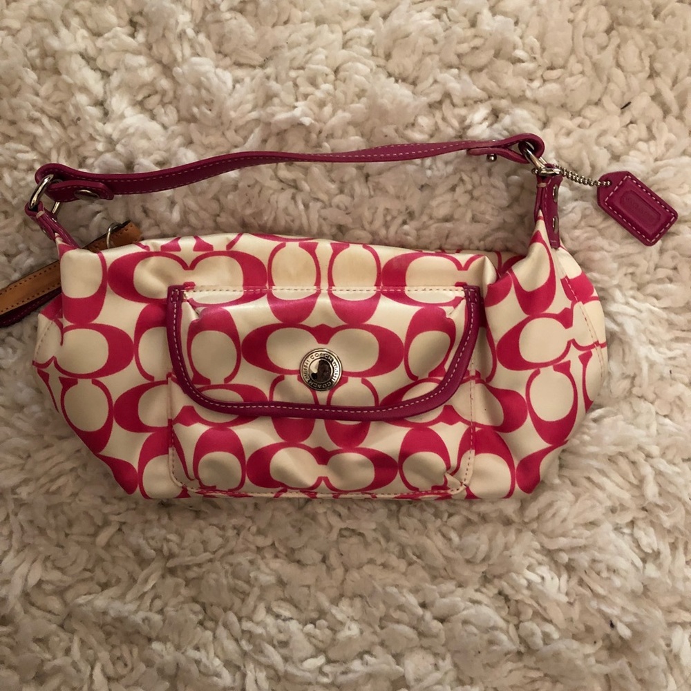 Small Coach Purse! Pink and white-great condition!